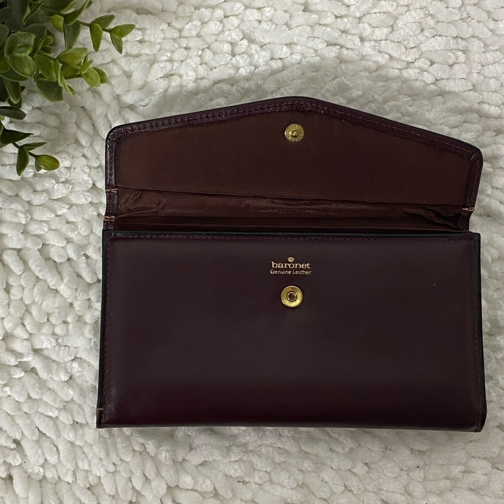 Vintage Baronet Genuine Leather Wallet